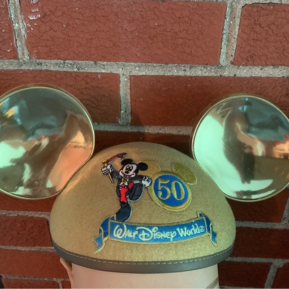 Vintage Walt Disney World Gold Mickey Mouse Ears Celebration Cap Hat Size  Adult - Picture 3 of 9